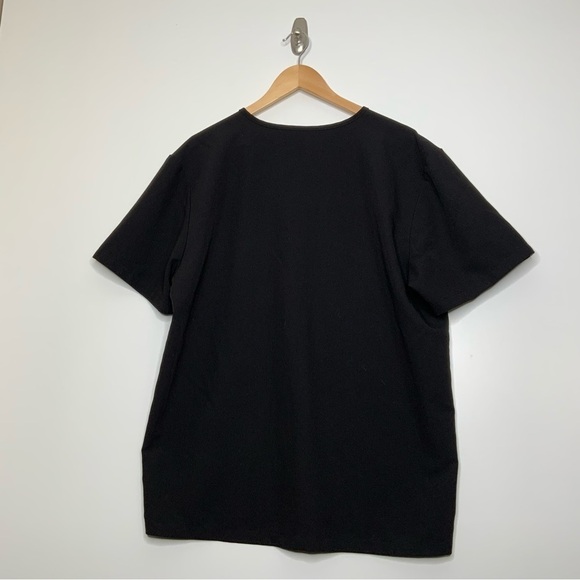 LEON Three Pocket Scrub Top Classic Black. Size XL. - Picture 2 of 7